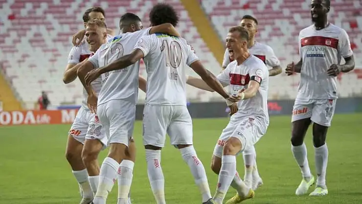 'Trendyol Süper Lig: Sivasspor: 1 - Samsunspor: 0 (Maç devam ediyor)'