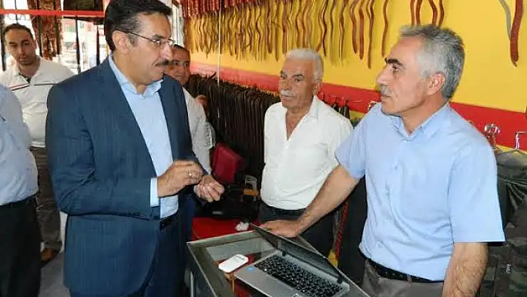 'TÜFENKCİ: AK PARTİ HER ZAMAN ESNAFIN YANINDA'''''