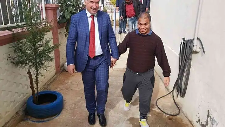 'Turanlı, ''En büyük engel sevgisizliktir'''