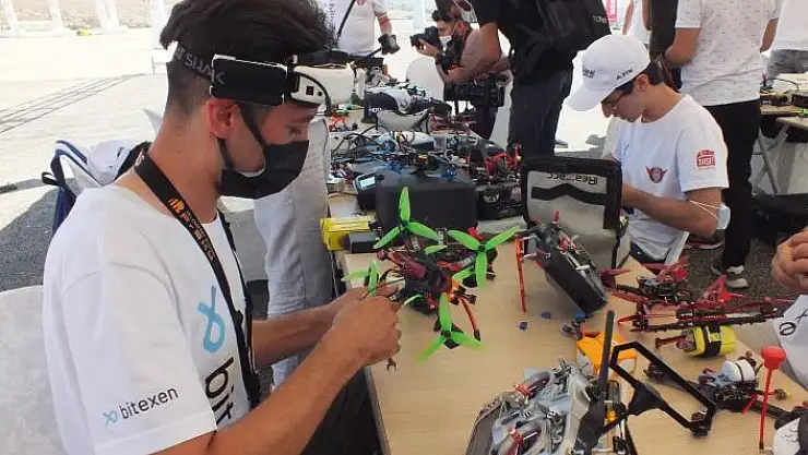 'Türkiye Drone Şampiyonası finalinin ilk etabı Elazığ´da başladı'