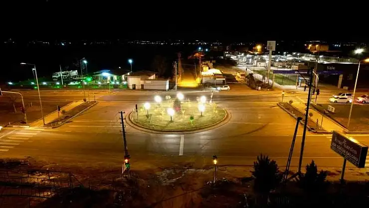 'Tüvtürk Kavşağı ve Eski Samsat Caddesinde çalışmalar tamamlandı'