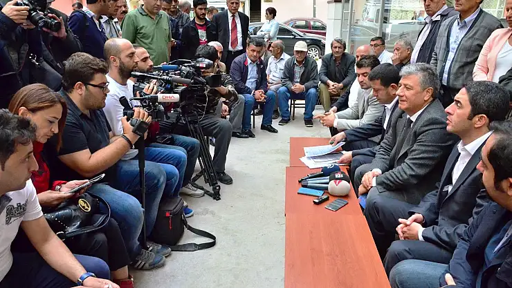  CHP´Lİ MUSTAFA BALBAY MALATYA´DA TAZİYE ZİYARETİNDE BULUNDU