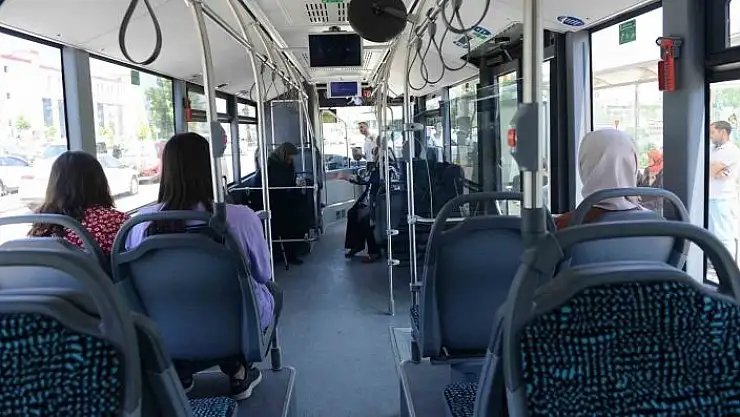 'Ücretsiz toplu taşımaya 210 bin biniş'