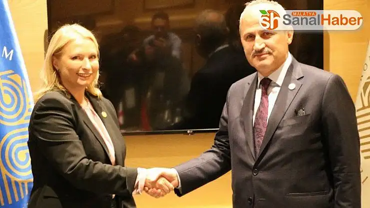 Ulaştırma ve Altyapı Bakanı Turhan Gürcistan Ekonomi Bakanı Turvana ile görüştü