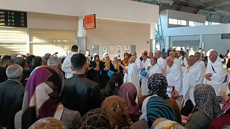 'Umre ziyareti için Adıyaman´dan kutsal topraklara uçtular'
