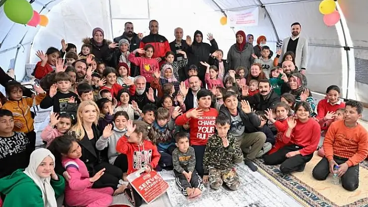 'Ünlü oyuncular deprem bölgesinde'