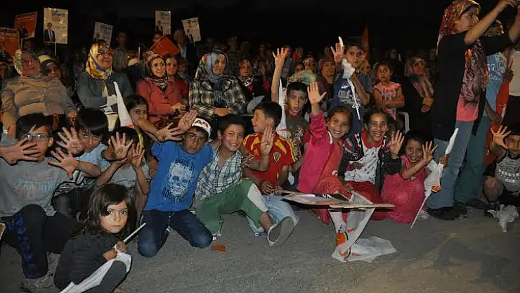 ''MHP, HDP'ye, HDP ise MHP'ye oy istiyor.''