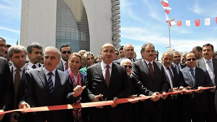 MALATYA ANADOLU KİTAP FUARI AÇILDI