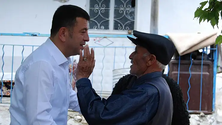 AĞBABA: ERDOĞAN´IN ARKASINA SAKLANMIŞLAR, ORADAN SİYASET YAPIYORLAR