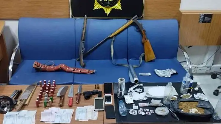 'Uyuşturucu operasyonunda 2 şahıs tutuklandı'