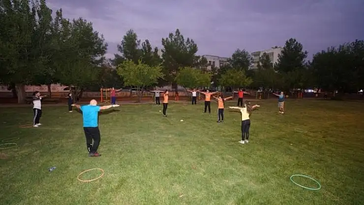 'Uzman antrenörlerden vatandaşa ücretsiz spor desteği'