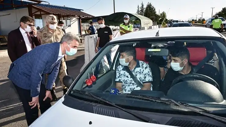 'Vali Baruş´tan yol kontrol noktalarına ziyaret'