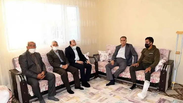 'Vali Mahmut Çuhadar´dan yaralı Uzman Çavuş Hakan Çakmak´a ziyaret'
