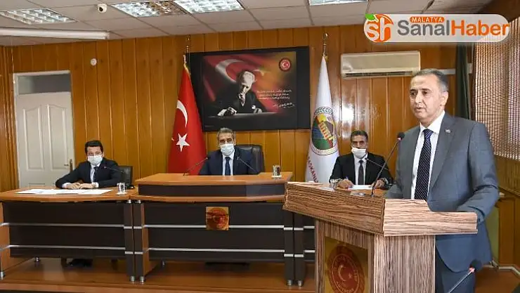 Vali Mahmut Çuhadar, meclis üyeleriyle bir araya geldi