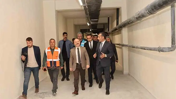 'Vali Varol, Yarı olimpik kapalı yüzme havuzu inşaatını inceledi'
