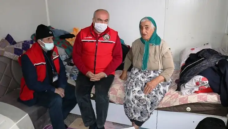 '''Vefa''lı görevliler yaşlıların umudu oluyor'