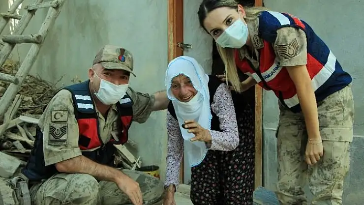 'Vefalı Mehmetçik, kayıp olduktan sonra bulduğu nineyle bir araya geldi'