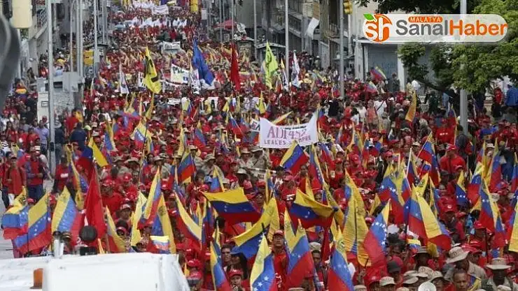 Venezuela'da binlerce kişi Washington'un yaptırımlarını protesto etti
