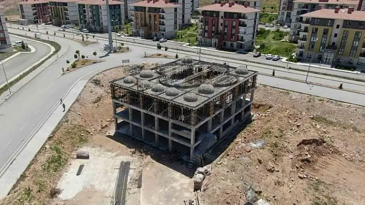 'Verilen sözler yerine getirilmeyince caminin yapımı yarıda kaldı'