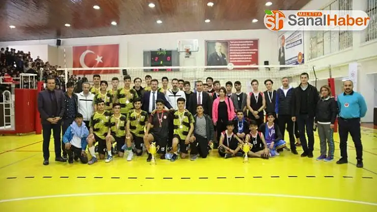 Voleybolda şampiyonlar belli oldu