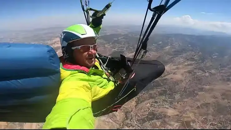 'Yamaç paraşütçüleri daha önce denenmemiş uçuş gerçekleştirdiler'