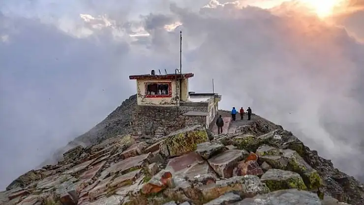 'Yangın gözetleme kulesi kar kulesi oldu'