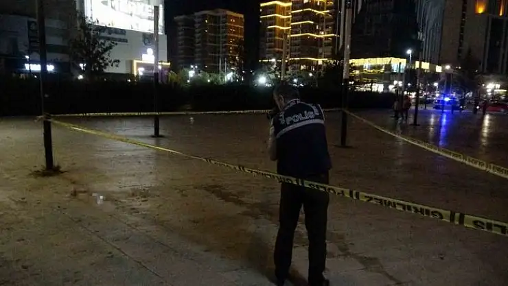 'Yasak aşk kavgası kanlı bitti: 2 yaralı'
