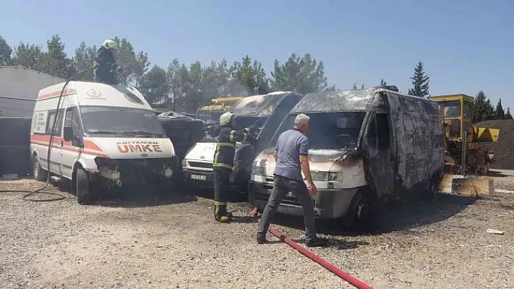 'Yaşı küçük çocuklar iki ambulansı yaktı'