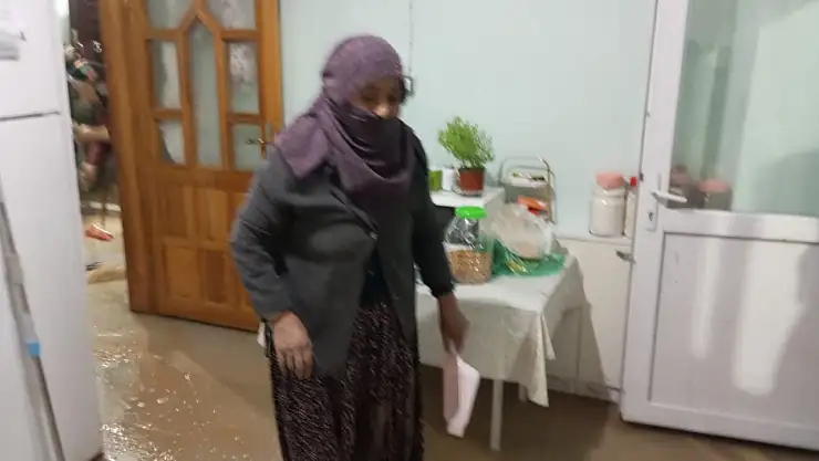 Yaşlı teyzenin imdadına Yeşilyurt Belediyesi yetişti