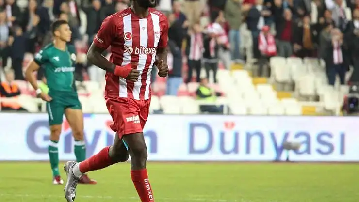 'Yatabare ligdeki 2. golünü attı'