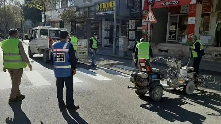 'Yaya geçit çizgileri yenilendi'