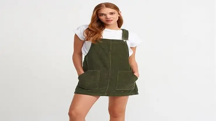 Yazlık Elbiselerde Özgün Tasarımlar