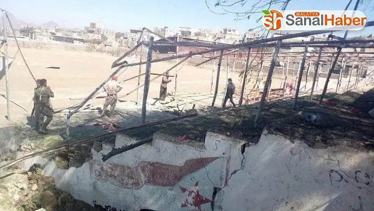 Yemen'de askeri mezuniyet törenine saldırı: 10 ölü