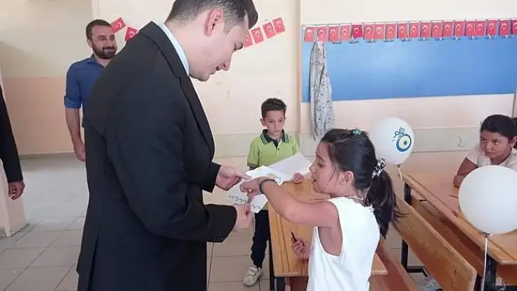 'Yeni Kaymakam Karataş, öğrencileri test etti'