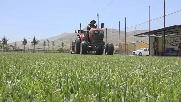 'Yeni Malatya Stadyumunun zemini bakıma alındı'