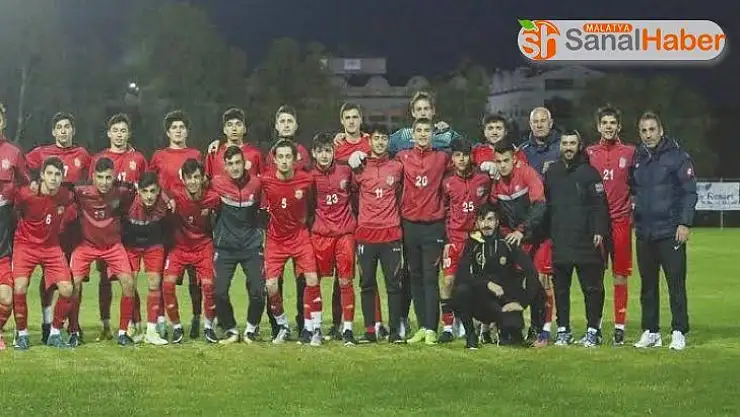 Yeni Malatyaspor altyapısı Antalya'da kampa girdi