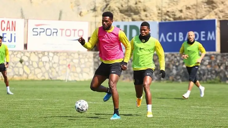 'Yeni Malatyaspor´da 4 futbolcuda korona virüs çıktı'