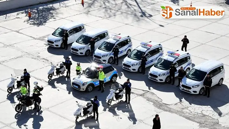 Yeni polis araçları törenle hizmete girdi