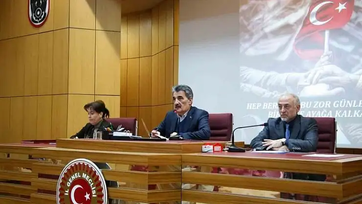 'Yerel parlamentonun gündemi deprem'