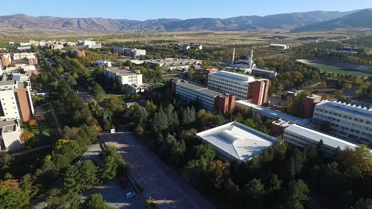 'Yeşil kampüste yeşillik çalışmaları sürüyor'