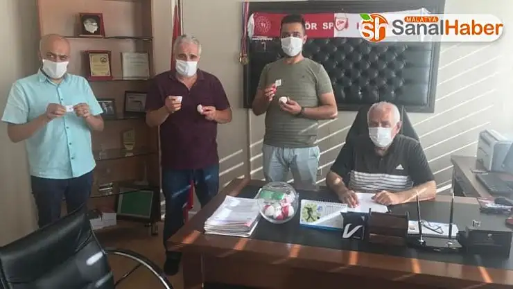 Yeşilyurt Belediyesi ayak tenisi turnuvasının fikstür çekimi yapıldı