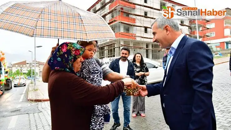 Yeşilyurt Belediyesi bayram coşkusunu sokaklara taşıdı