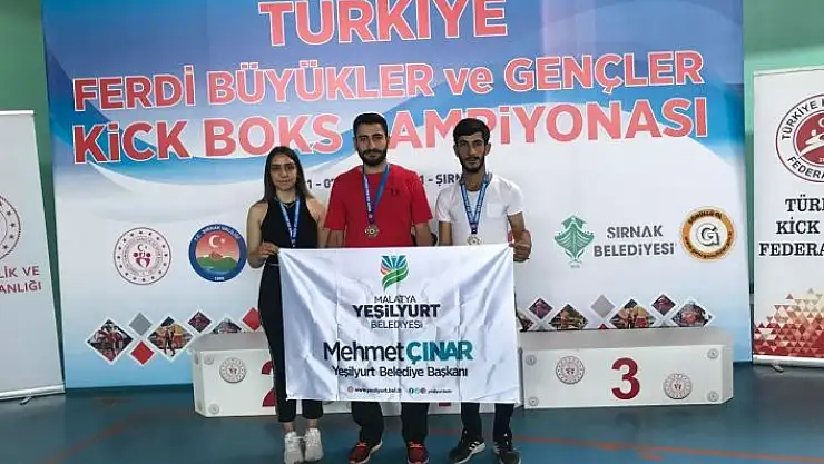 'Yeşilyurt Belediyesi kıck-boks sporcuları, Şırnak´tan başarılarla döndü'