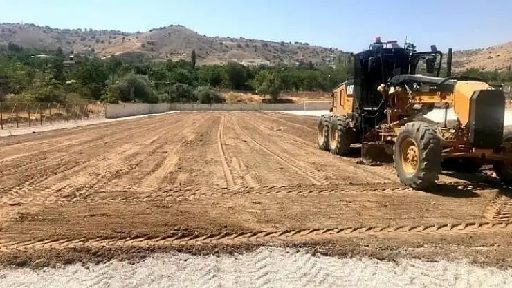 'Yeşilyurt Belediyespor´da antrenman sahası yapım çalışmaları sürüyor'
