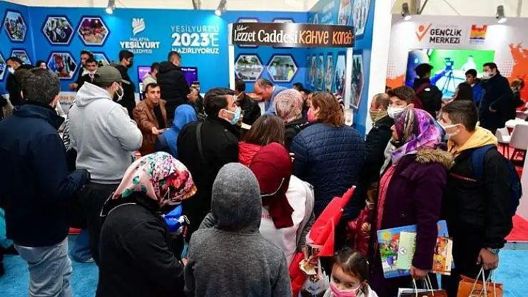 'Yeşilyurt´ta gençlik festivalindeki etkinlikleri büyük ilgi görüyor'