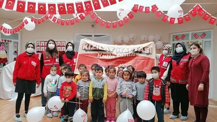 'Yeşilyurt´ta Kızılay Haftası kutlamaları'