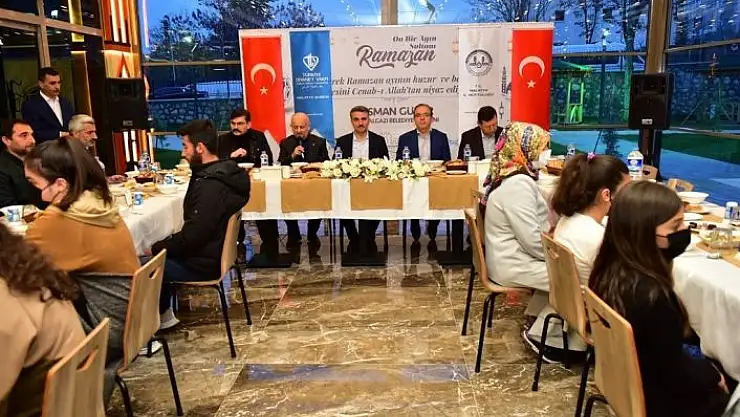 'Yetimler iftarda buluştu'