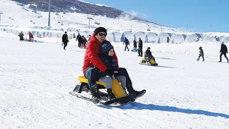 'Yıldız Dağı´nda kar kalınlığı 1 metreyi aştı'