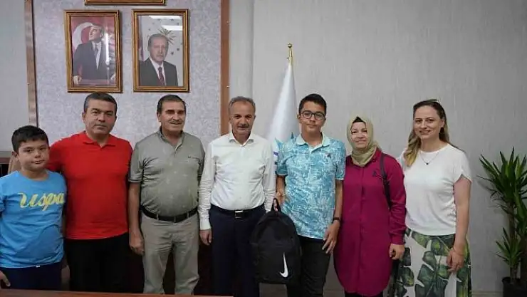 'YKS´de derece yapan öğrencilere tebrik'