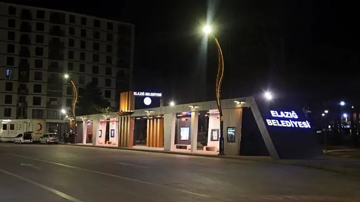 'Yolcu dostu otobüs durağı vatandaşların takdirini toplamaya devam ediyor'